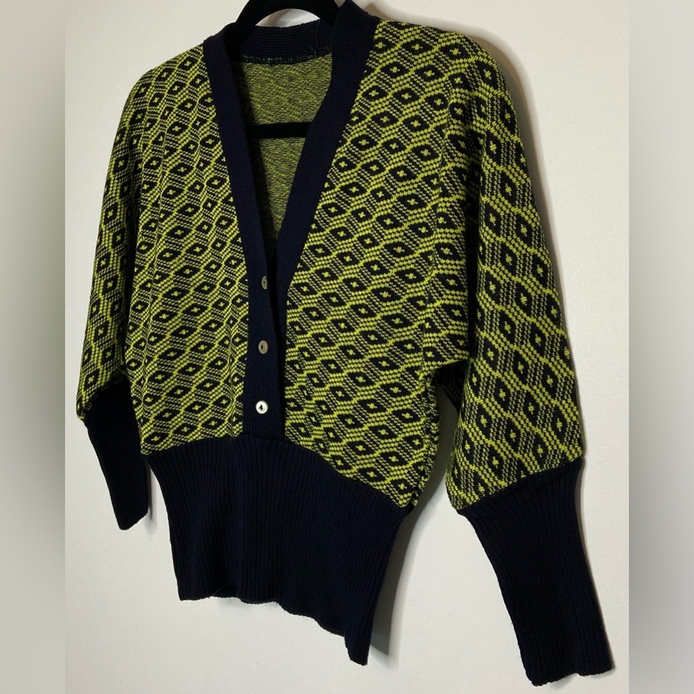 Vintage Sweater Size S-M Long Sleeve 
V-neck Diamond Pattern